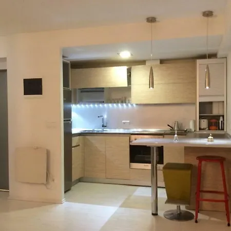 Oteiza Cerca De La Playa De La Zurriola Apartment *