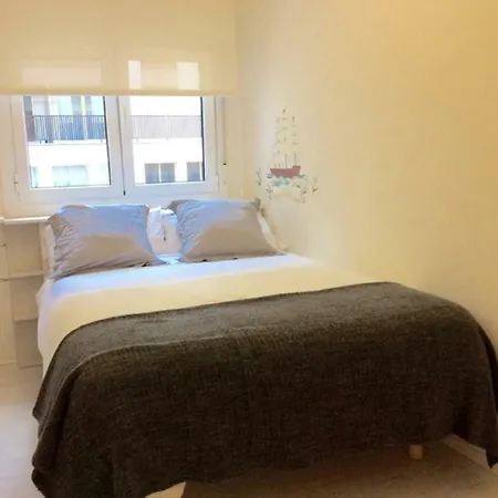 Oteiza Cerca De La Playa De La Zurriola Apartman